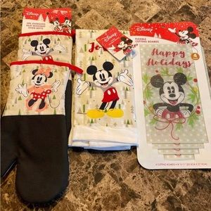 Mickey Mouse Christmas Kitchen Set